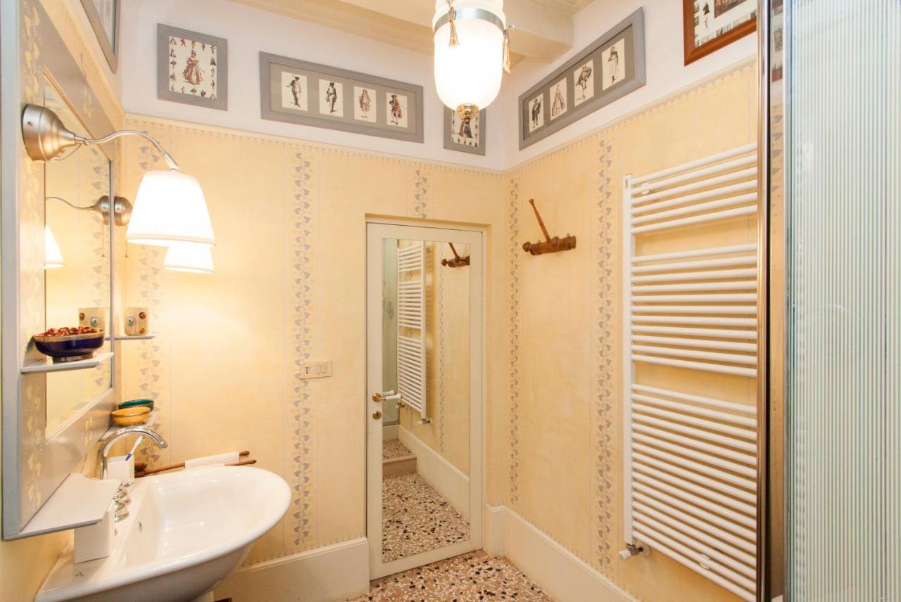 Explore Venice From A Sophisticated Hideaway In San Polo מראה חיצוני תמונה