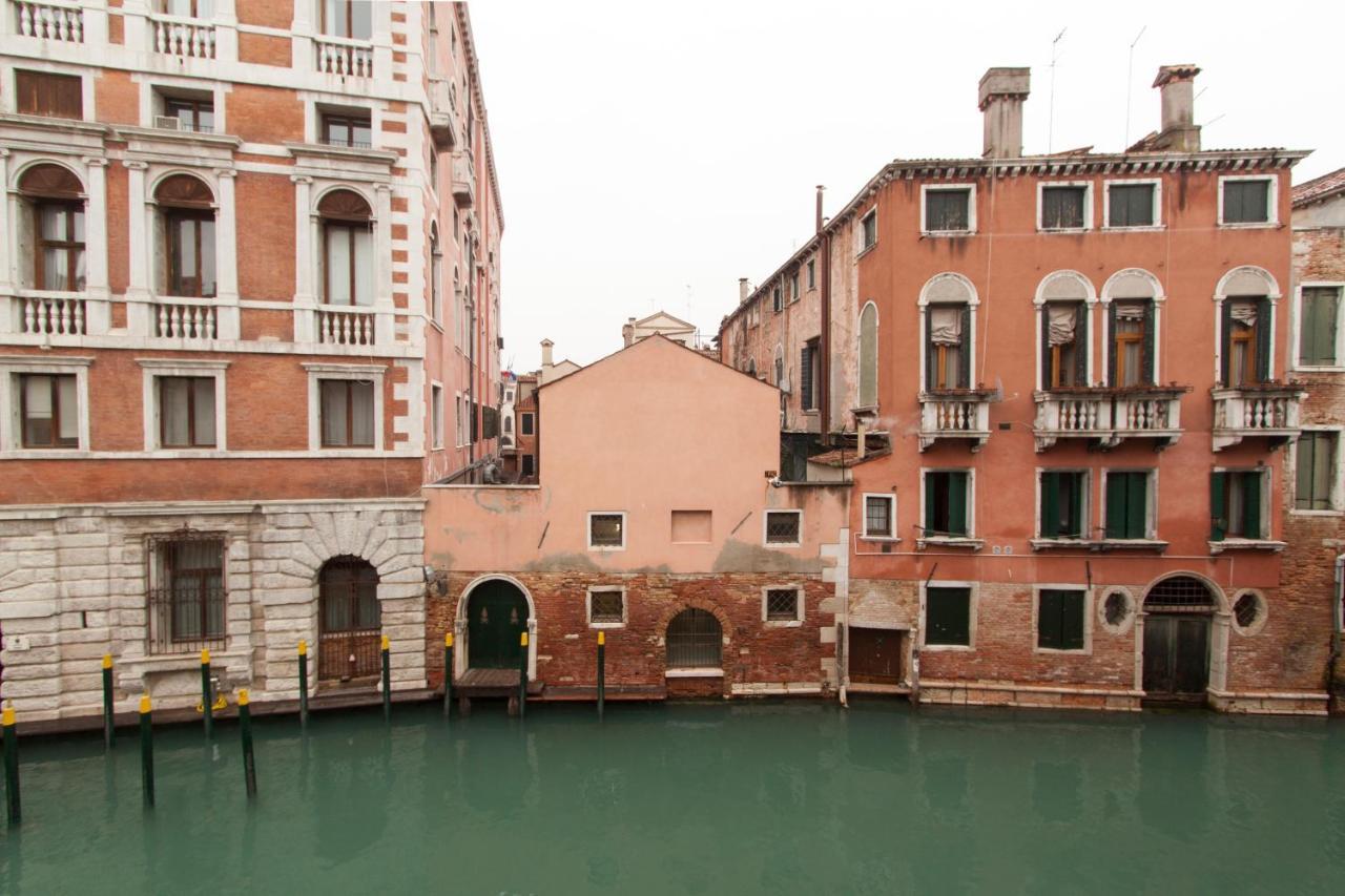 Explore Venice From A Sophisticated Hideaway In San Polo מראה חיצוני תמונה