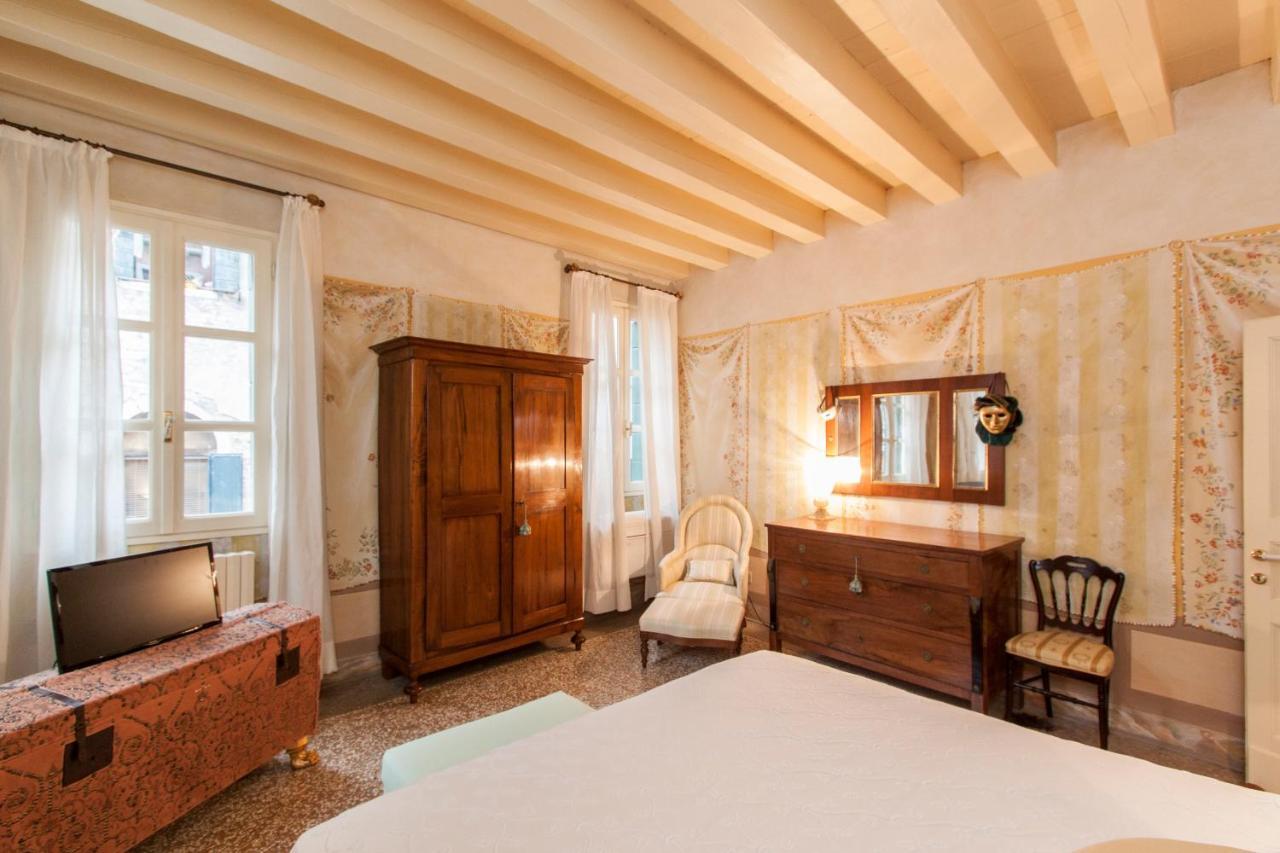 Explore Venice From A Sophisticated Hideaway In San Polo מראה חיצוני תמונה