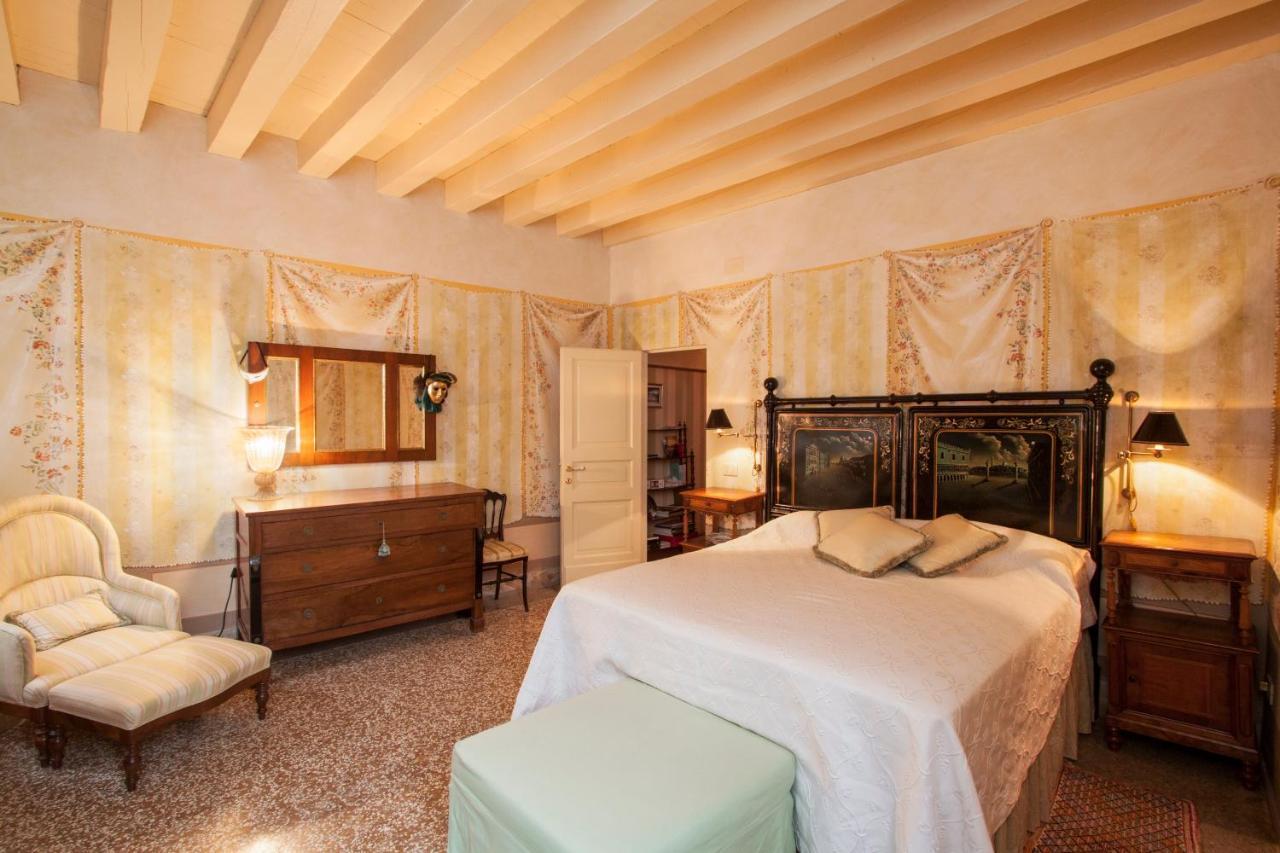 Explore Venice From A Sophisticated Hideaway In San Polo מראה חיצוני תמונה