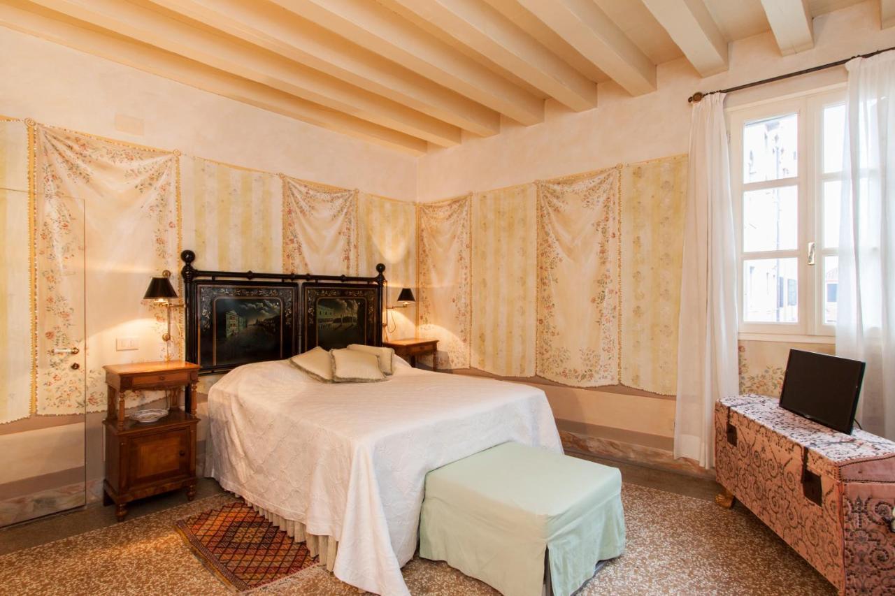 Explore Venice From A Sophisticated Hideaway In San Polo מראה חיצוני תמונה