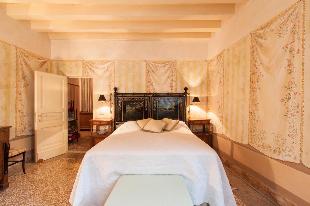 Explore Venice From A Sophisticated Hideaway In San Polo מראה חיצוני תמונה